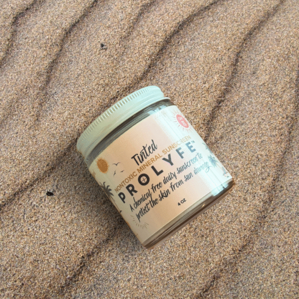 Tinted Nontoxic Mineral Sunscreen - Image 2